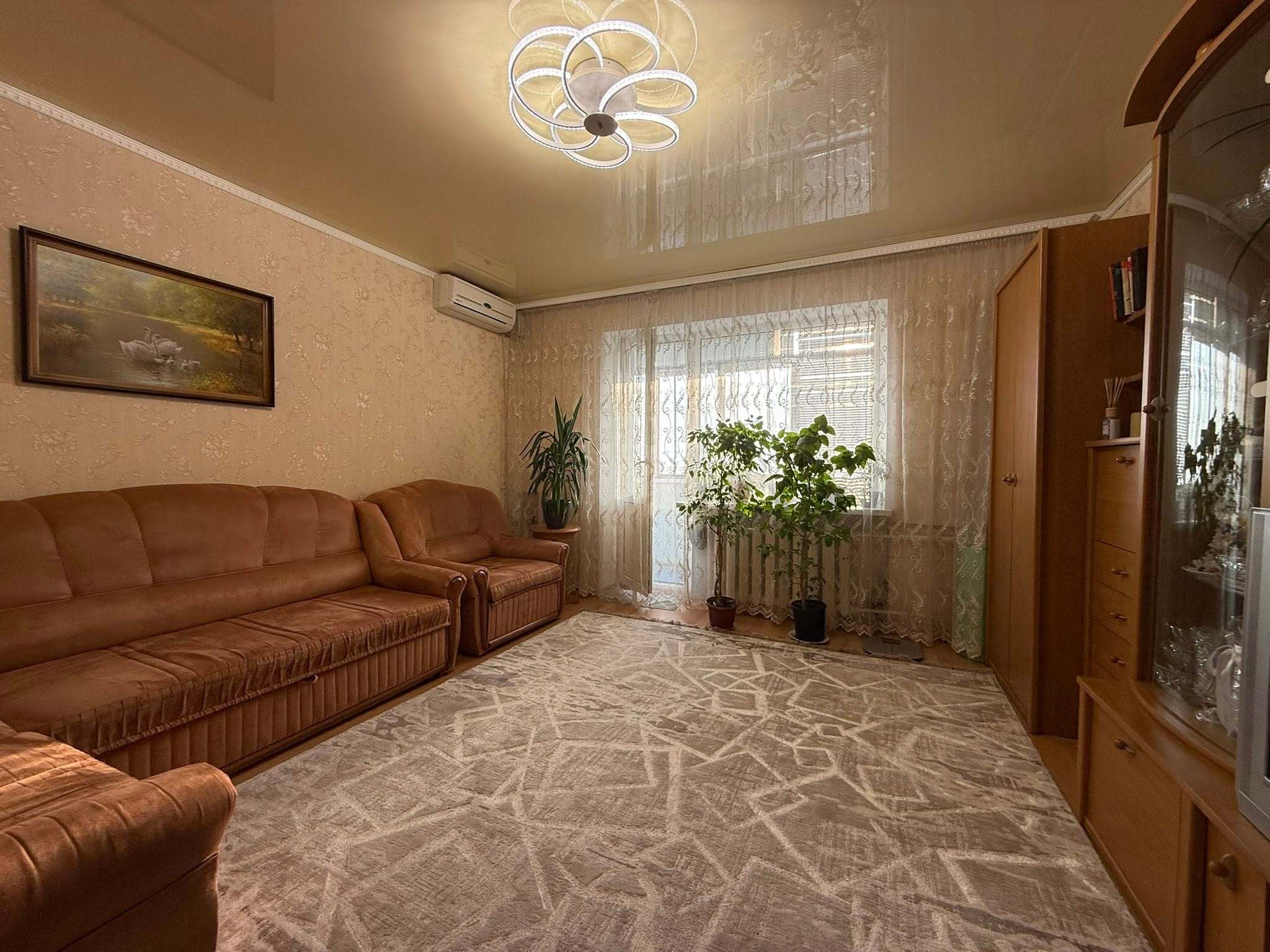 Продажа 3-комнатной квартиры 65 м², Запорожское шоссе, 16