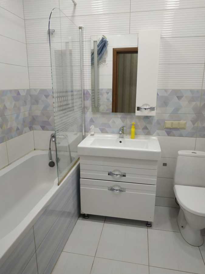 Оренда 3-кімнатної квартири 90 м², Регенераторна вул., 19