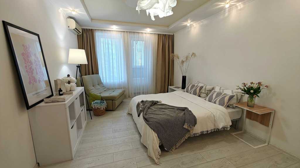 Оренда 3-кімнатної квартири 101 м², Михайла Донця вул., Ломоносова, 60а