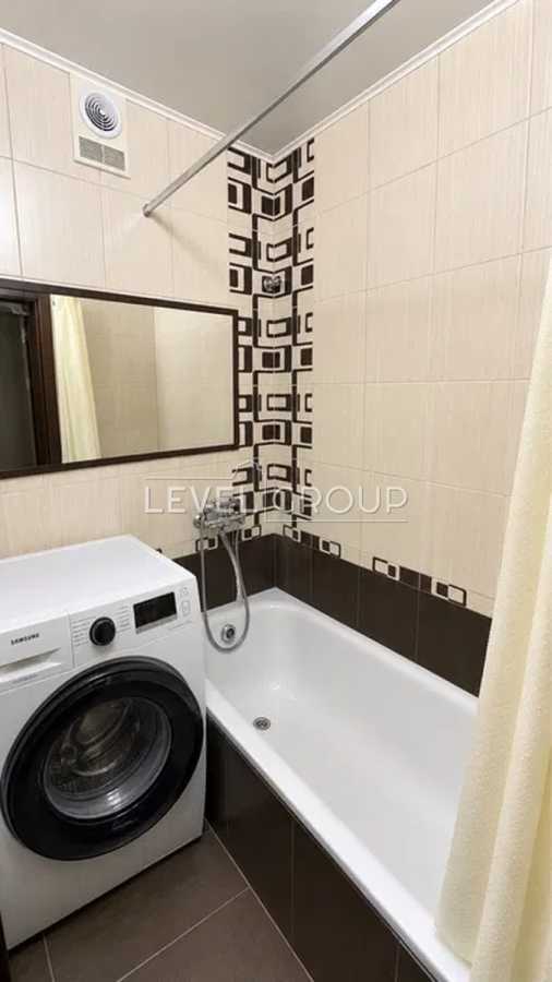 Продажа 3-комнатной квартиры 57 м², Вацлава Гавела бул., 79