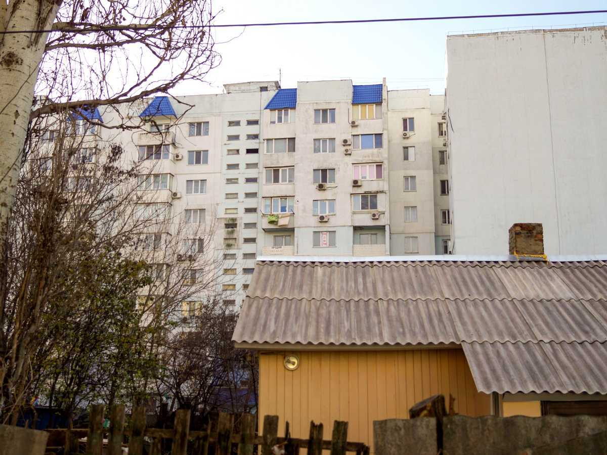 Продажа 2-комнатной квартиры 70.2 м², Парковая ул., 79