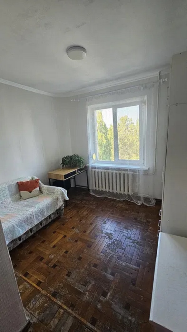 Продажа 3-комнатной квартиры 65.5 м², Люстдорфская дор.