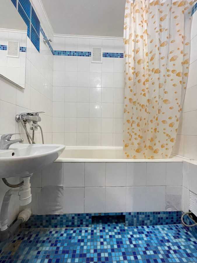 Продажа 2-комнатной квартиры 53 м², Героев Сталинграда просп., 11