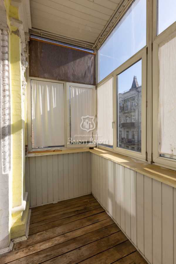 Продаж 3-кімнатної квартири 75.9 м², Олеся Гончара вул., 90/92