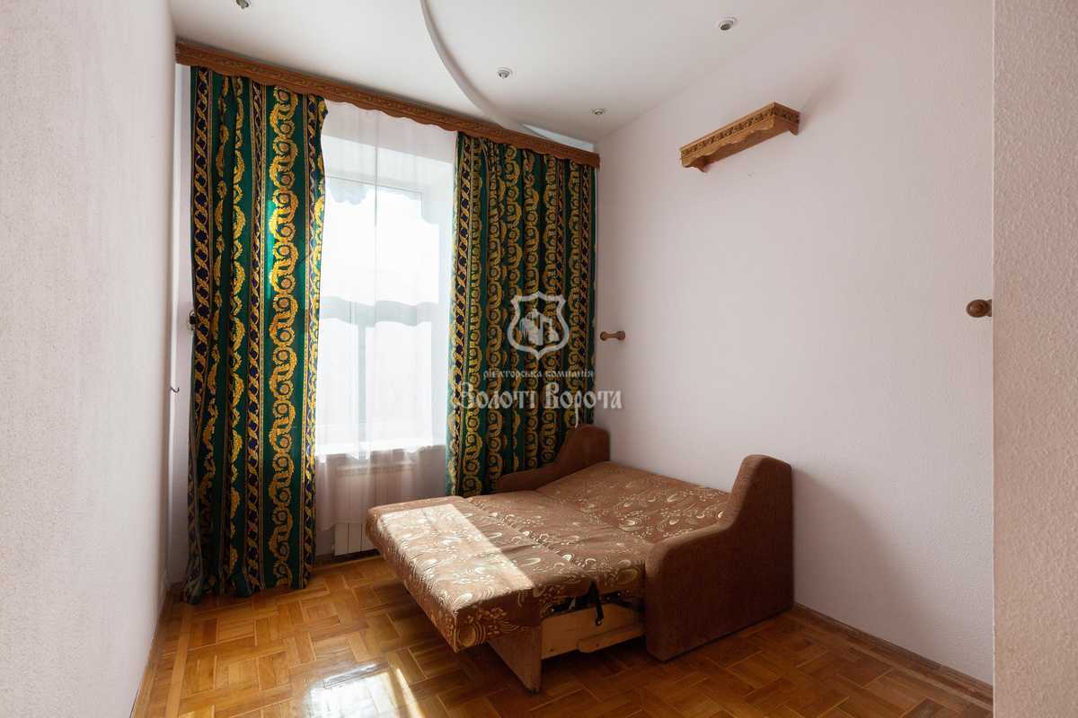 Продаж 3-кімнатної квартири 75.9 м², Олеся Гончара вул., 90/92