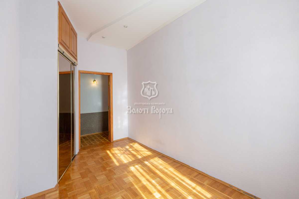 Продаж 3-кімнатної квартири 75.9 м², Олеся Гончара вул., 90/92