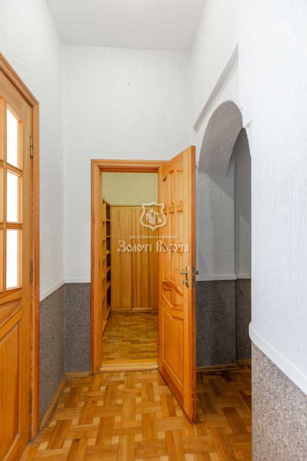 Продаж 3-кімнатної квартири 75.9 м², Олеся Гончара вул., 90/92