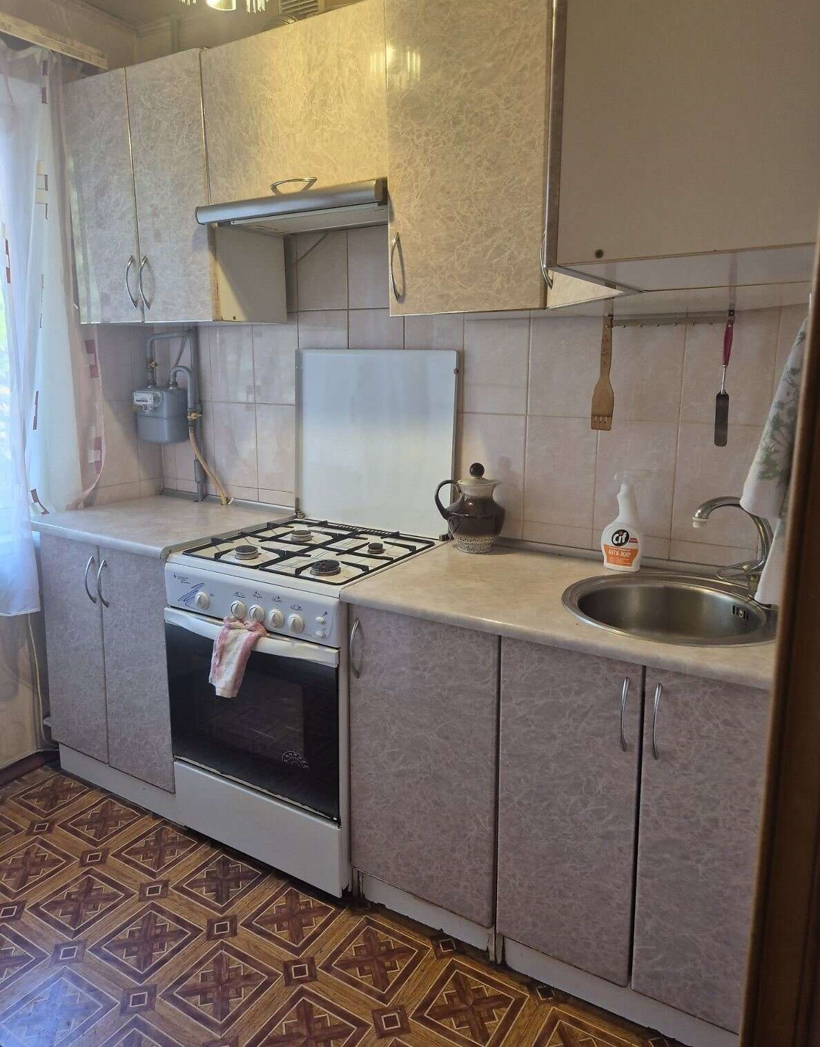 Продажа 3-комнатной квартиры 61 м², Добровольского просп., 143