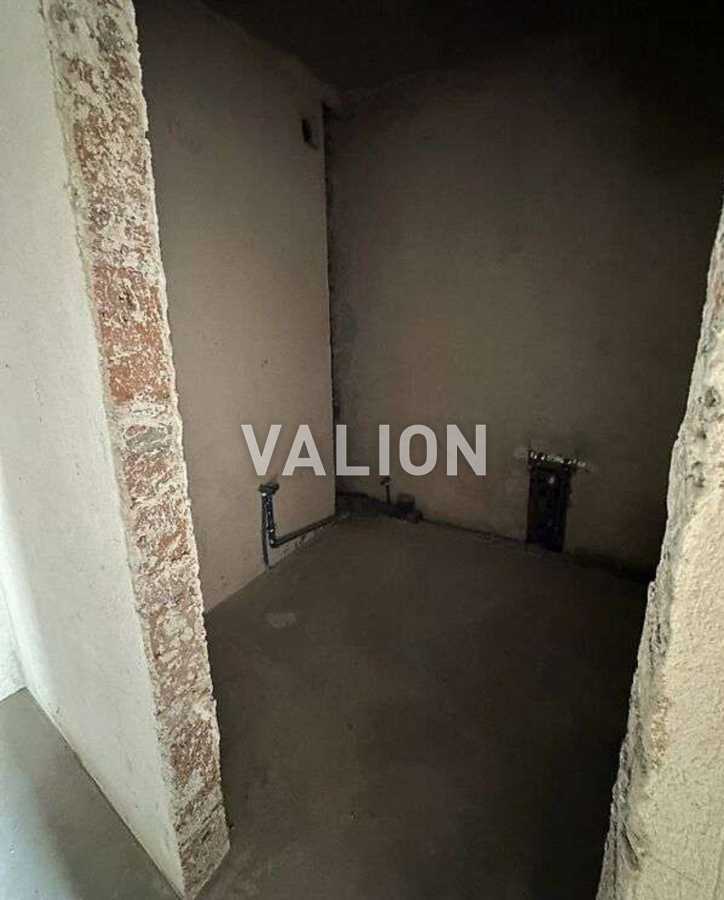 Продаж 2-кімнатної квартири 83.9 м², Загорівська, 25