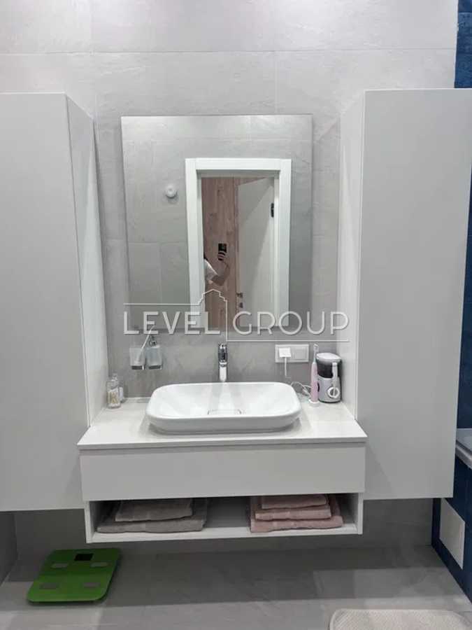 Продаж 1-кімнатної квартири 53 м², Миколи Пимоненка вул., 19