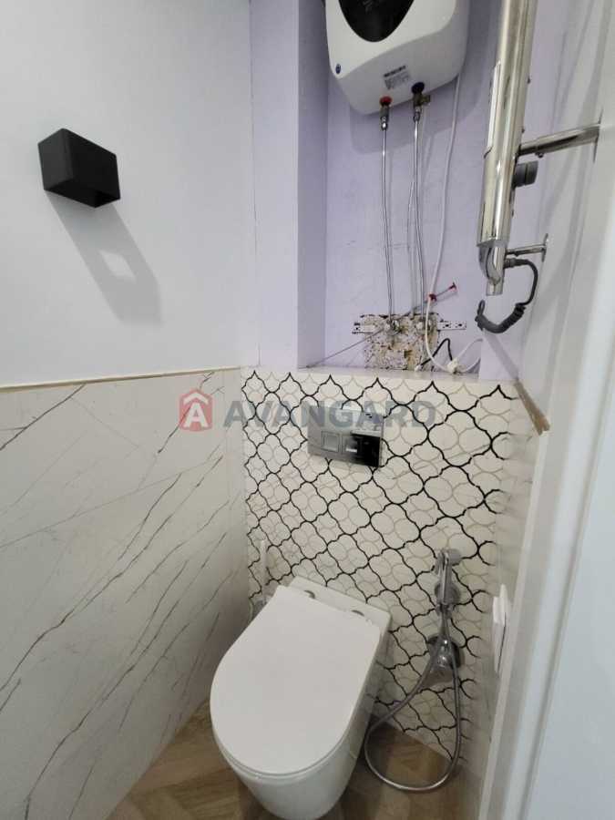 Продаж 2-кімнатної квартири 60.5 м², Метрологічна вул., 56Б