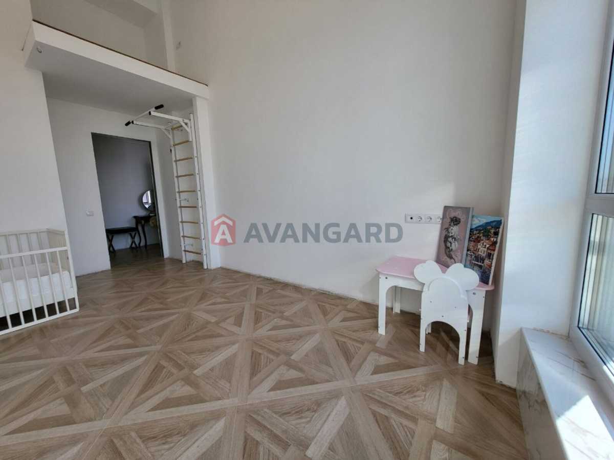 Продаж 2-кімнатної квартири 60.5 м², Метрологічна вул., 56Б