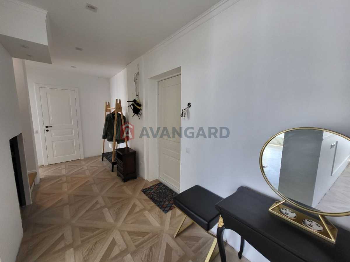 Продаж 2-кімнатної квартири 60.5 м², Метрологічна вул., 56Б