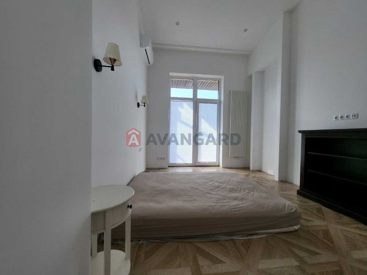 Продаж 2-кімнатної квартири 60.5 м², Метрологічна вул., 56Б