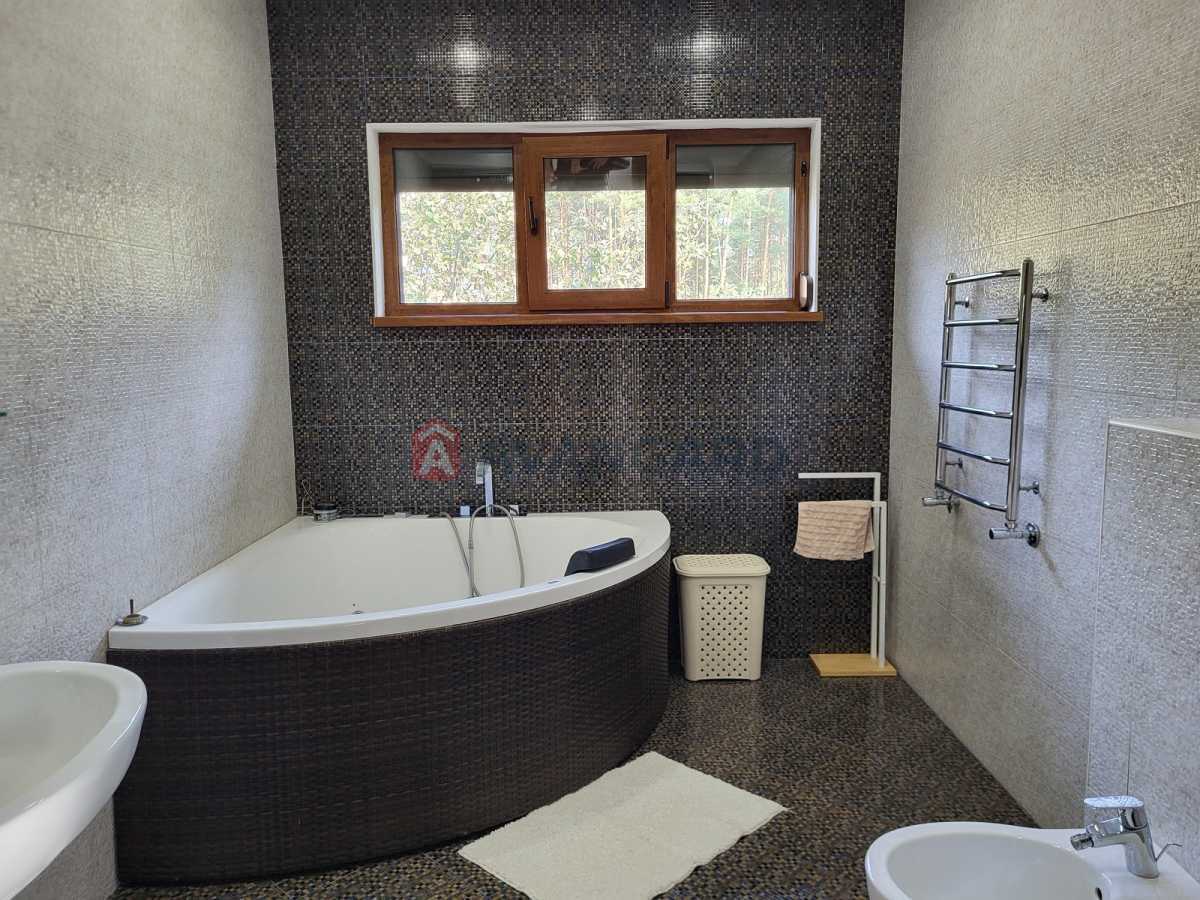 Продаж будинку 277 м², Вокзальна вул., 15