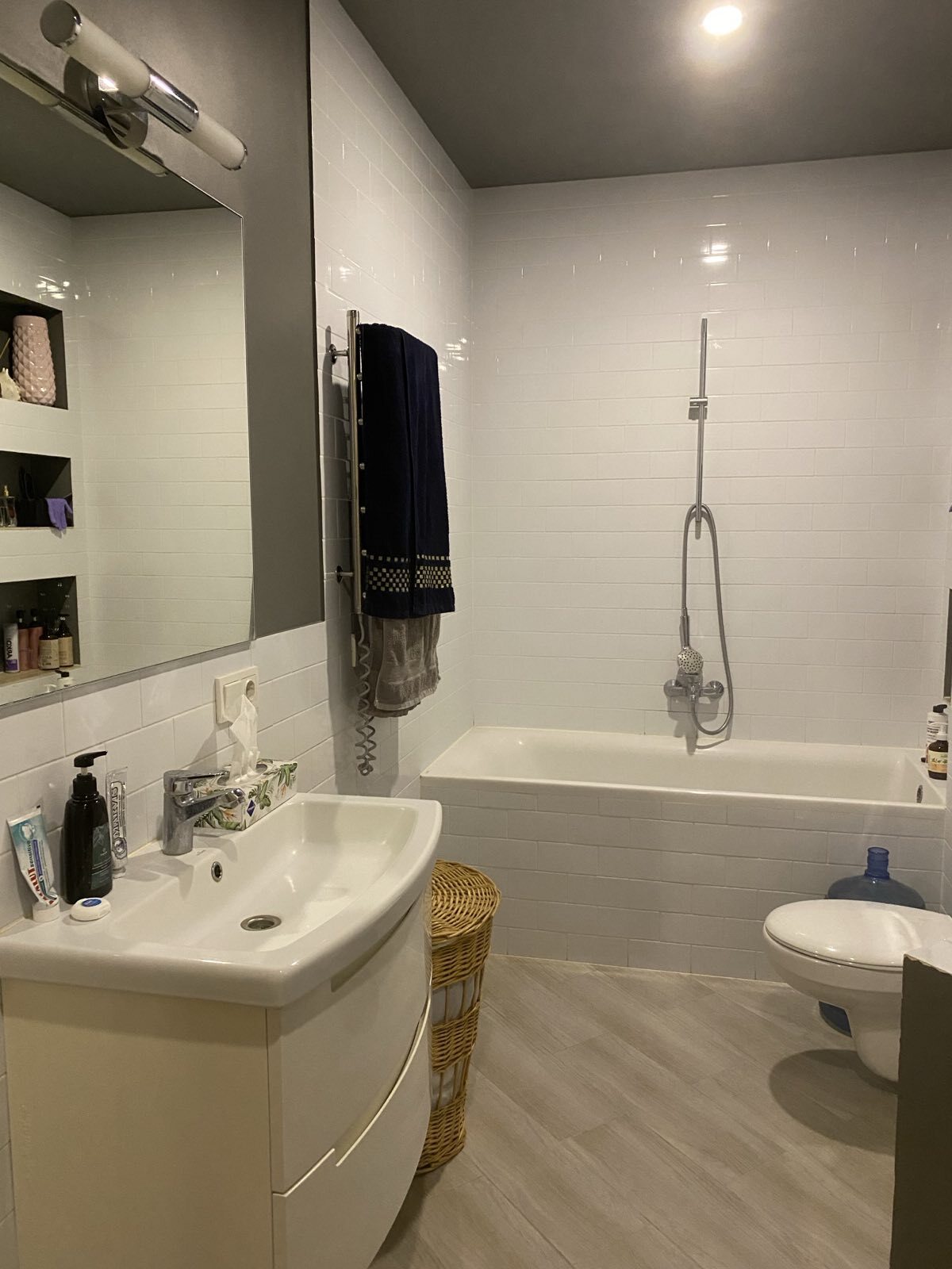 Продажа 2-комнатной квартиры 57 м², Краснопольская ул., 2Г
