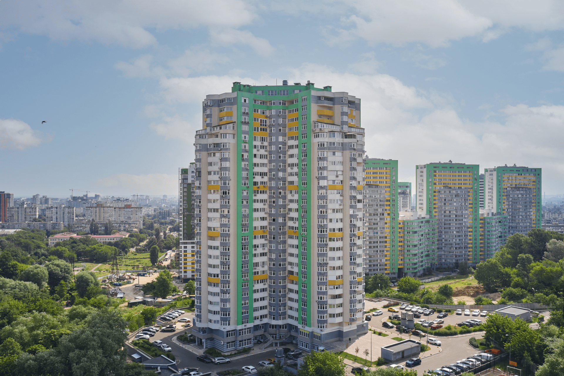 Продажа 2-комнатной квартиры 57 м², Краснопольская ул., 2Г