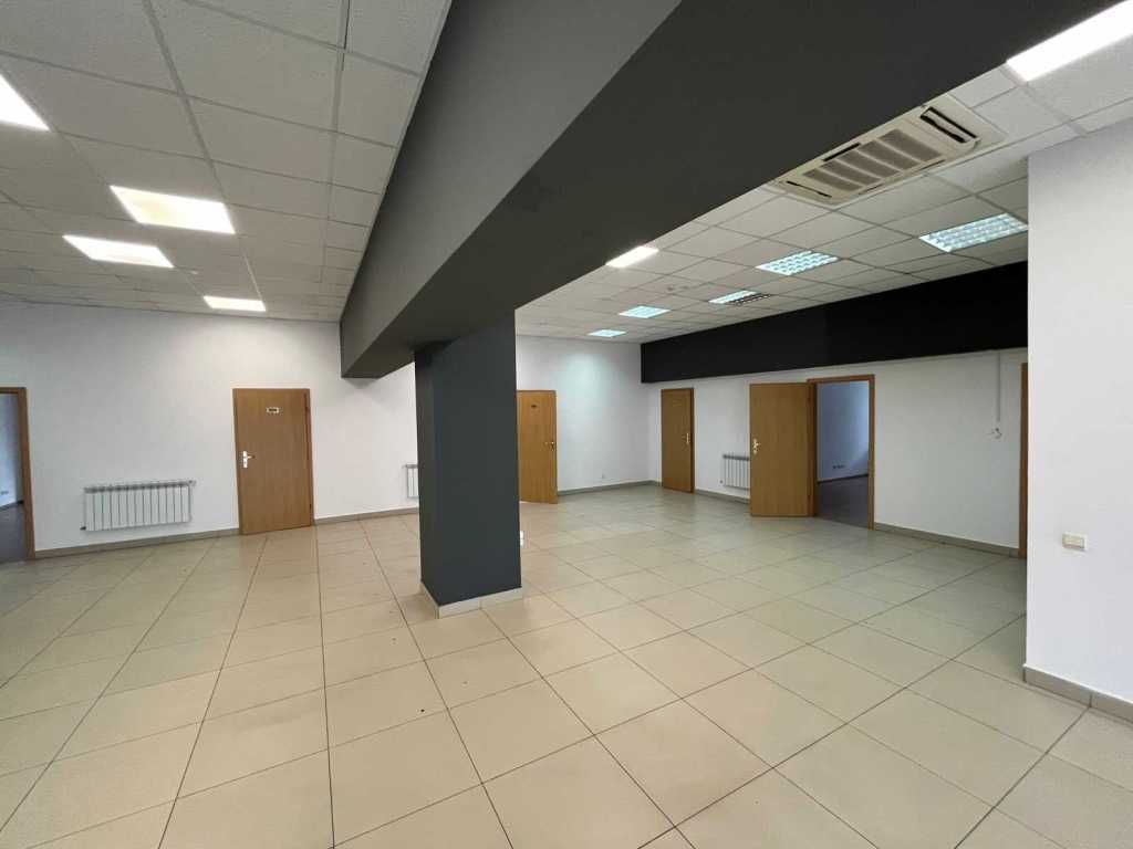 Аренда офиса 375 м², Евгения Сверстюка ул., 11