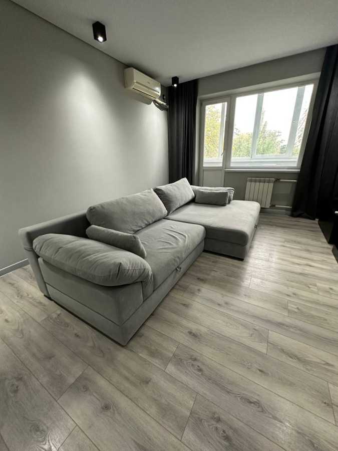 Продаж 2-кімнатної квартири 51 м², Декабристів вул., 5
