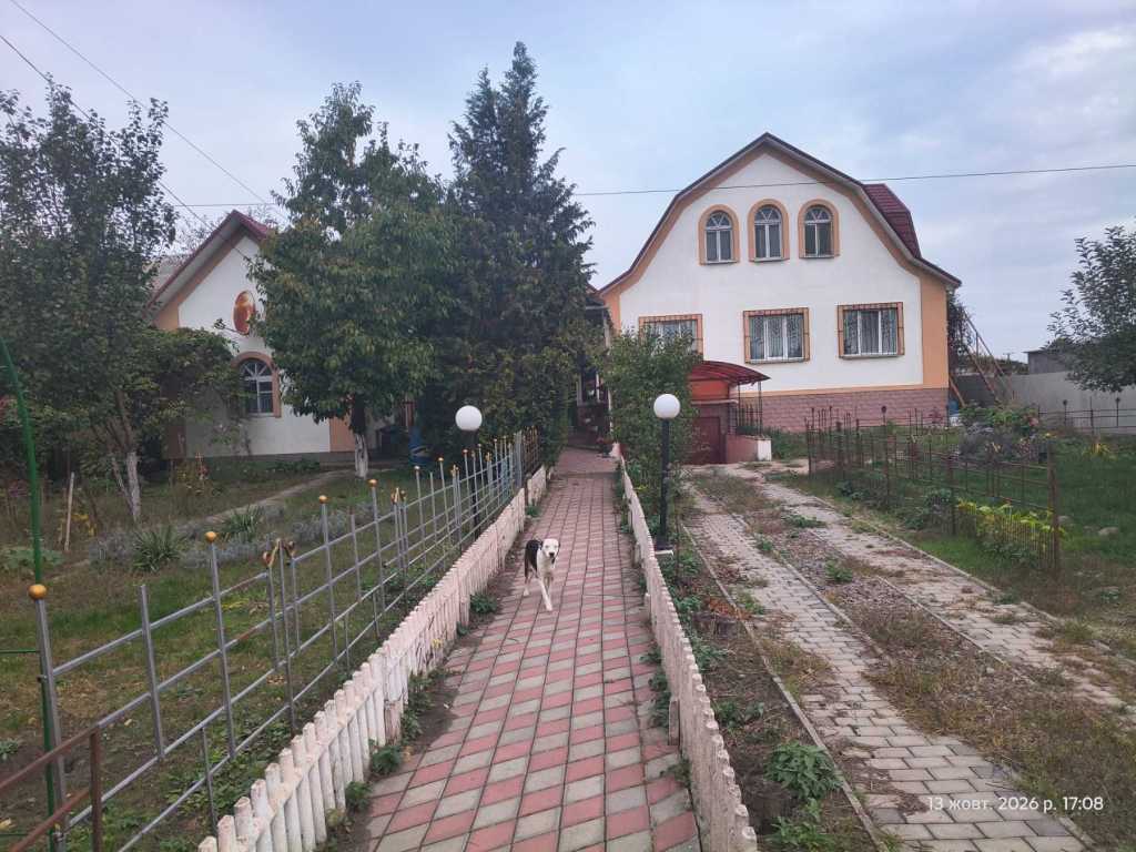 Продаж будинку 210 м²