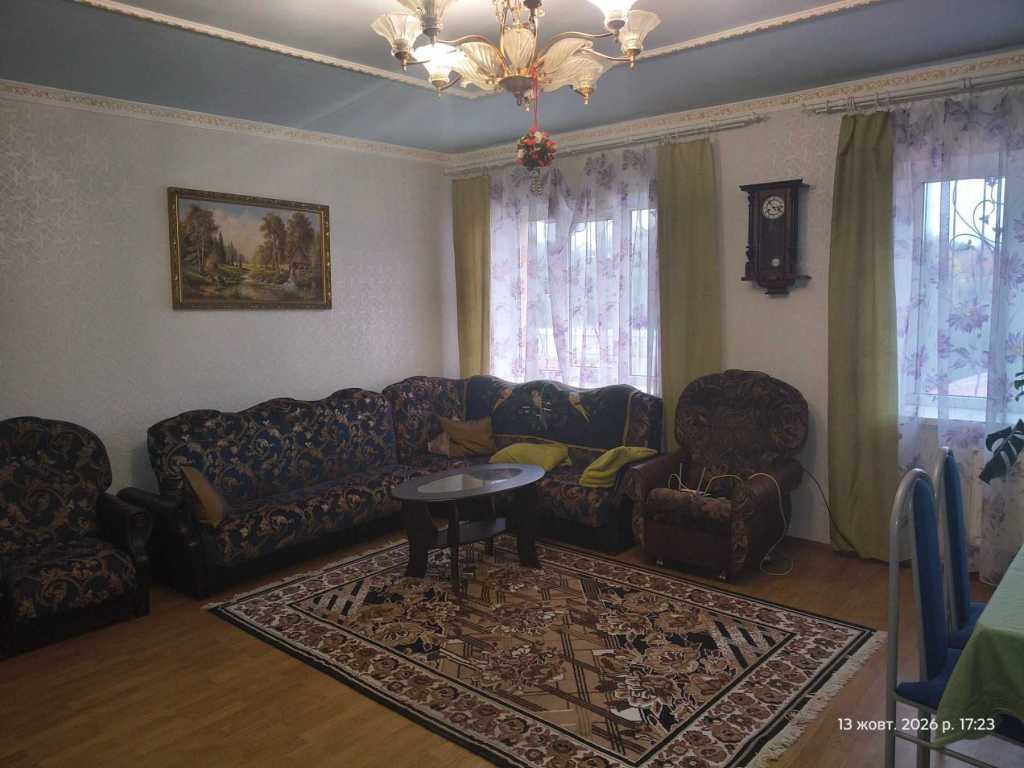 Продаж будинку 210 м²
