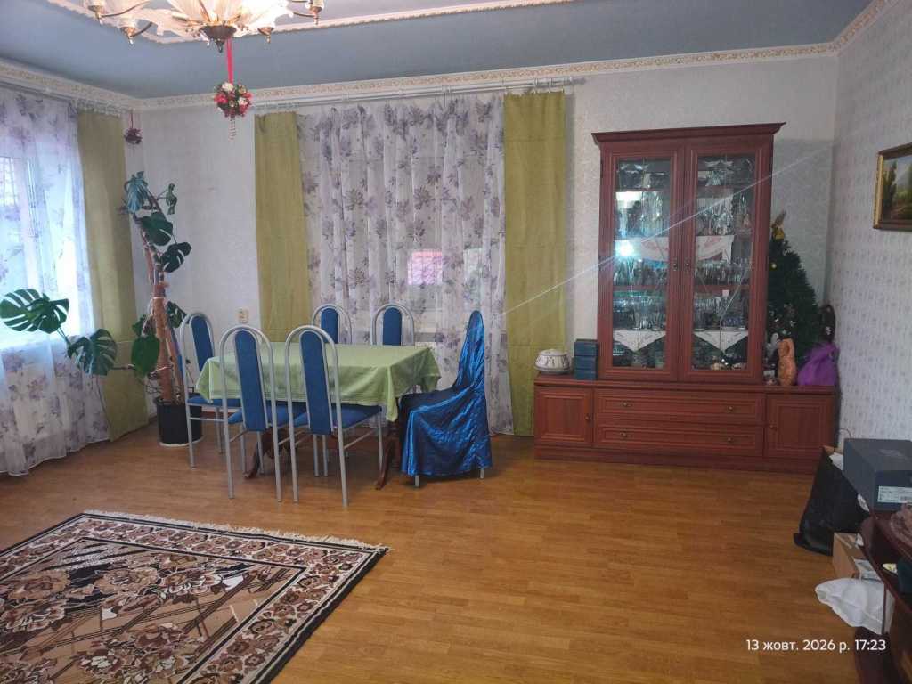 Продаж будинку 210 м²