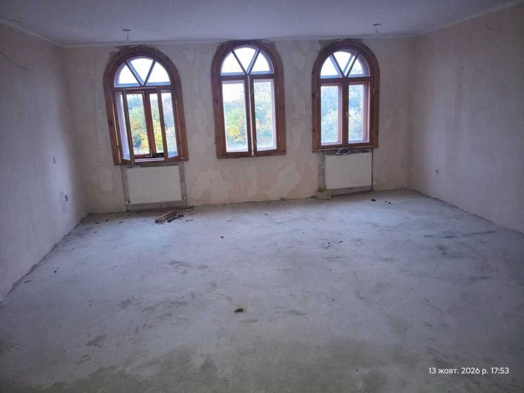 Продаж будинку 210 м²