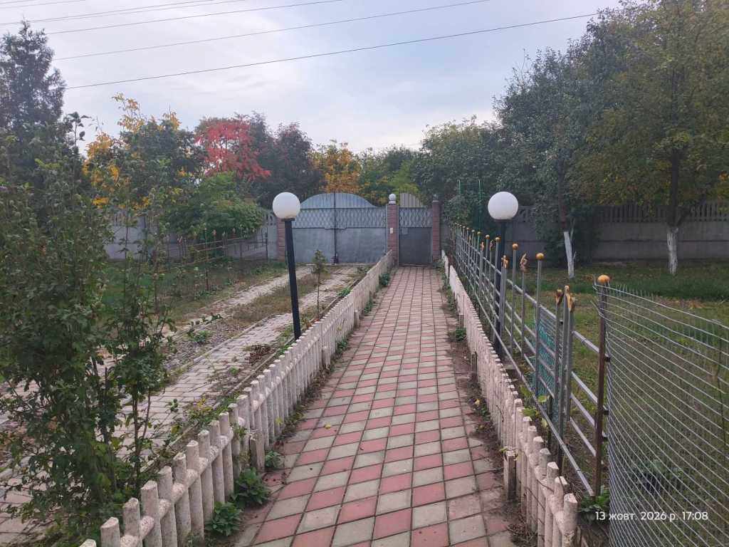 Продаж будинку 210 м²