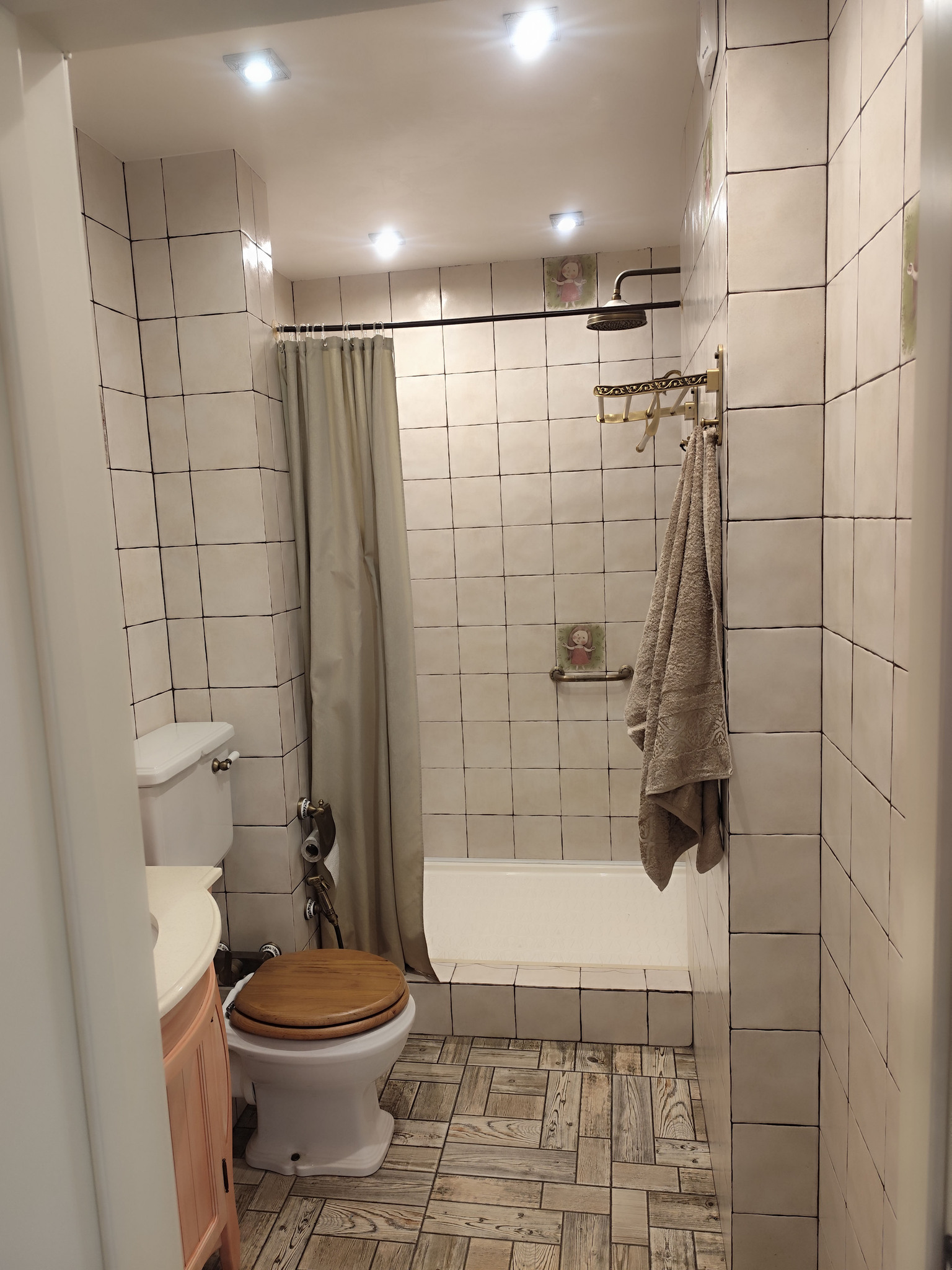 Продаж 2-кімнатної квартири 75.8 м², Метрологічна вул., 9Д