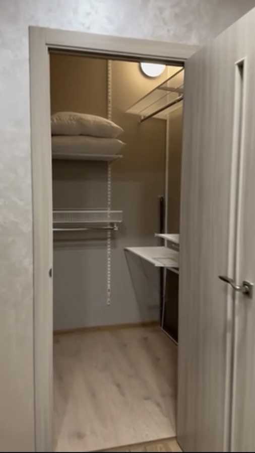 Оренда 1-кімнатної квартири 45 м², Івана Виговського вул., 10Д