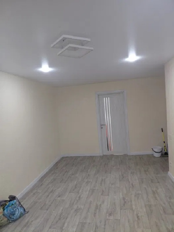 Продажа 3-комнатной квартиры 59.3 м², Инглези ул.