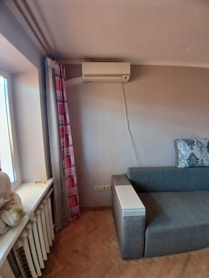 Продажа 1-комнатной квартиры 30 м², Труда бул., 2