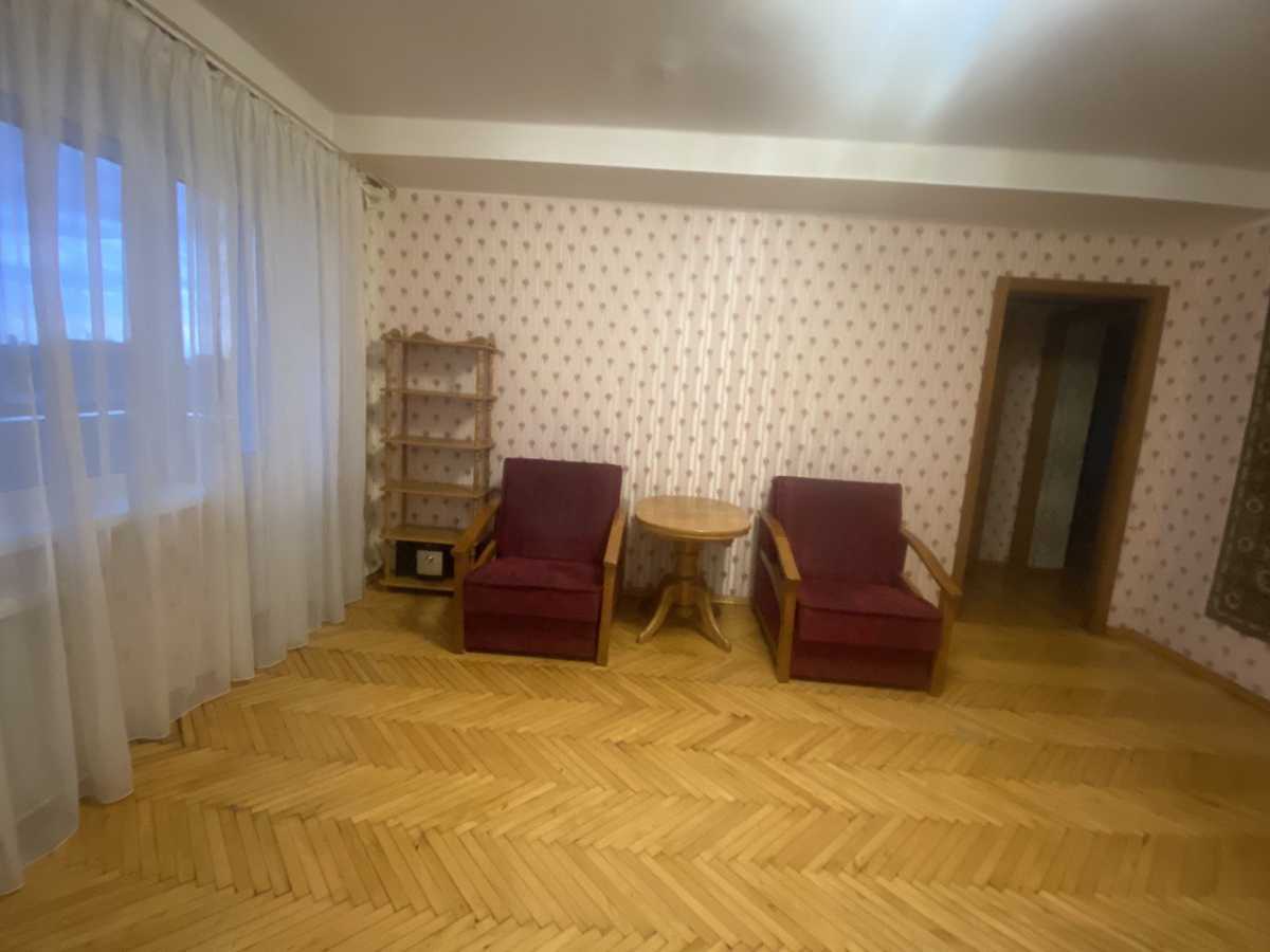 Аренда 3-комнатной квартиры 62 м², Кирилловская ул., 117