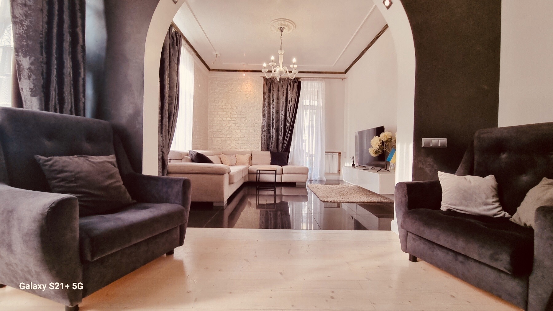 Аренда 2-комнатной квартиры 73 м², Братская ул., 10