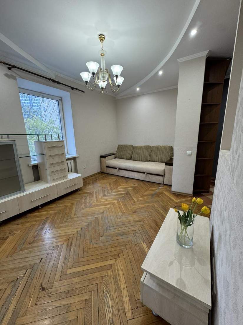 Оренда 1-кімнатної квартири 32 м², Бастіонна вул., вул.3/12