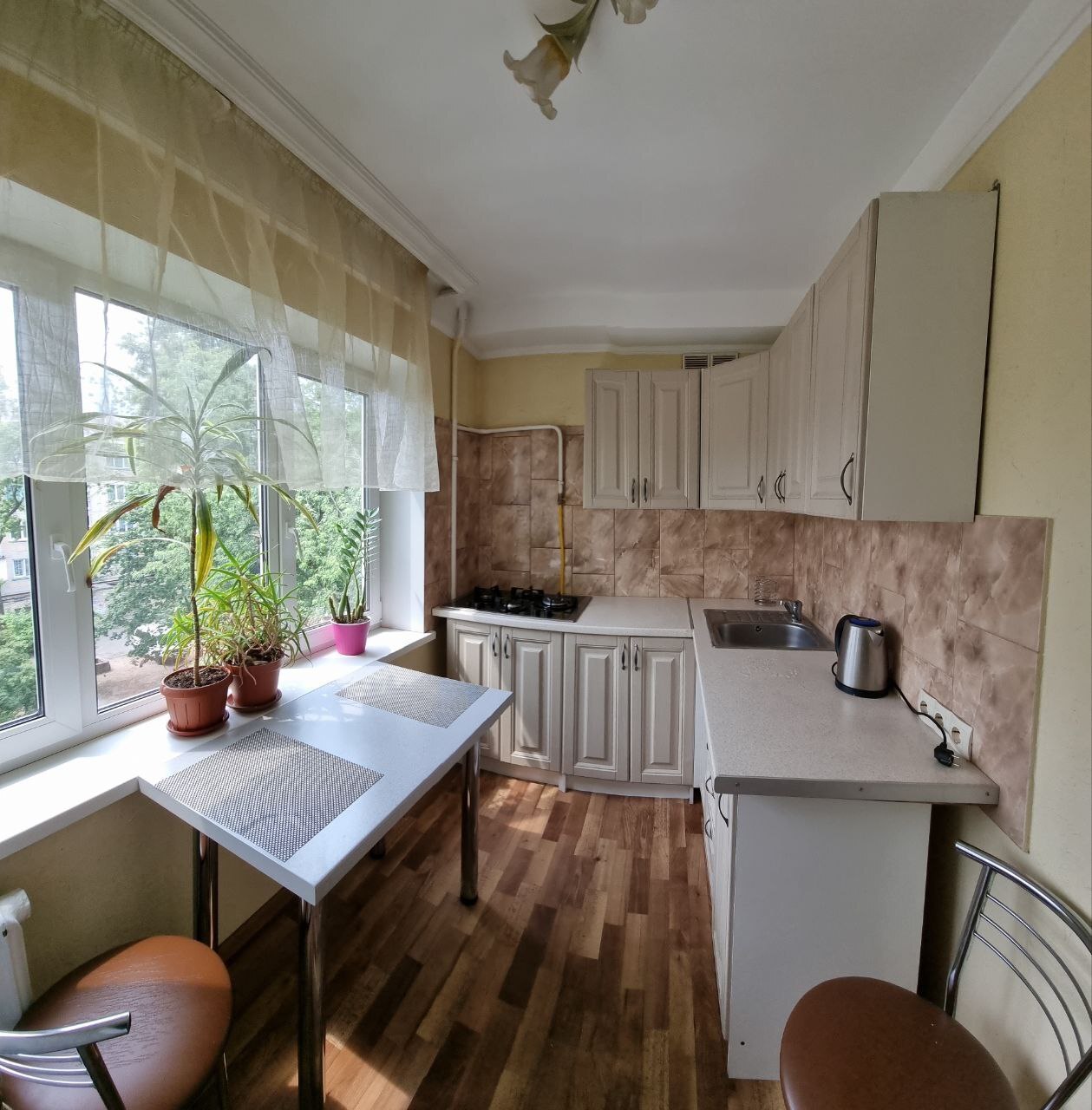 Оренда 2-кімнатної квартири 45 м², Петра Запорожца вул.