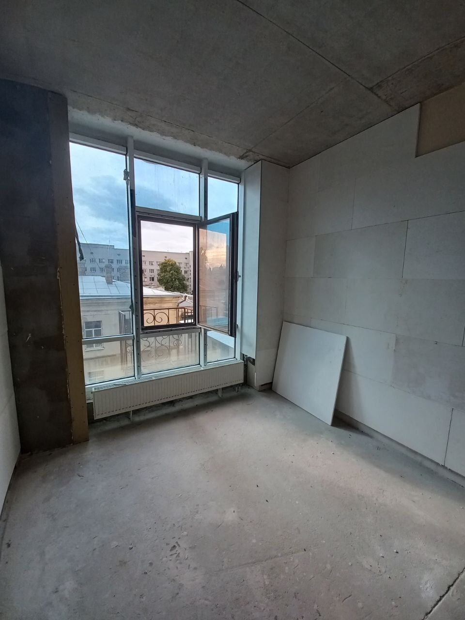 Продажа 1-комнатной квартиры 47 м², Итальянский бул., 1