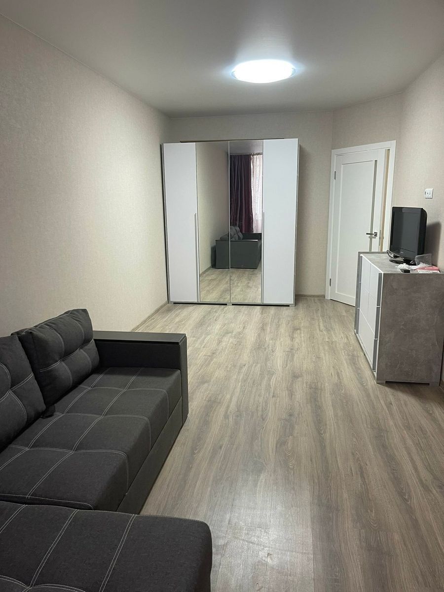 Оренда 1-кімнатної квартири 51 м², Перемоги просп., 109А