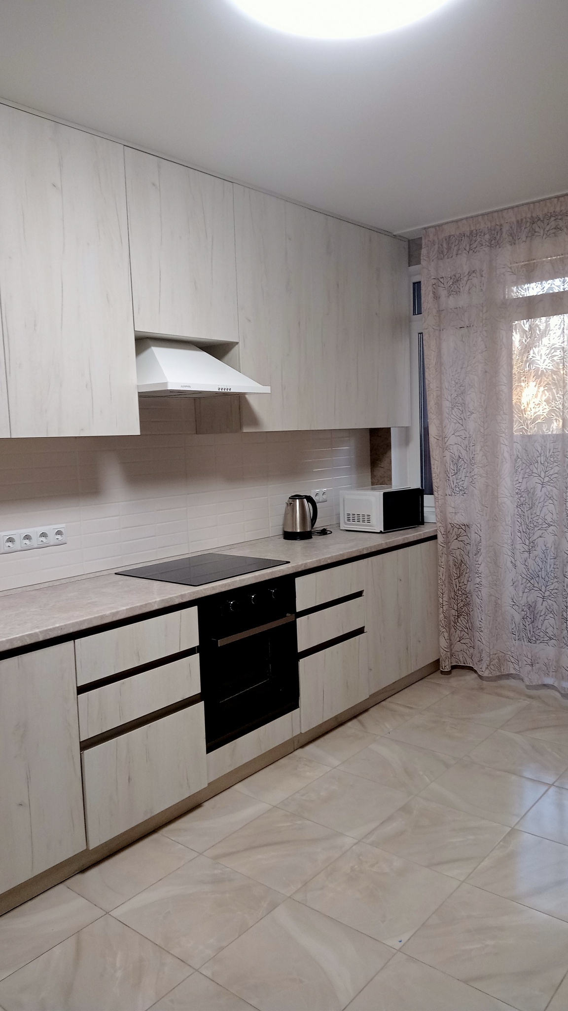 Оренда 1-кімнатної квартири 51 м², Перемоги просп., 109А