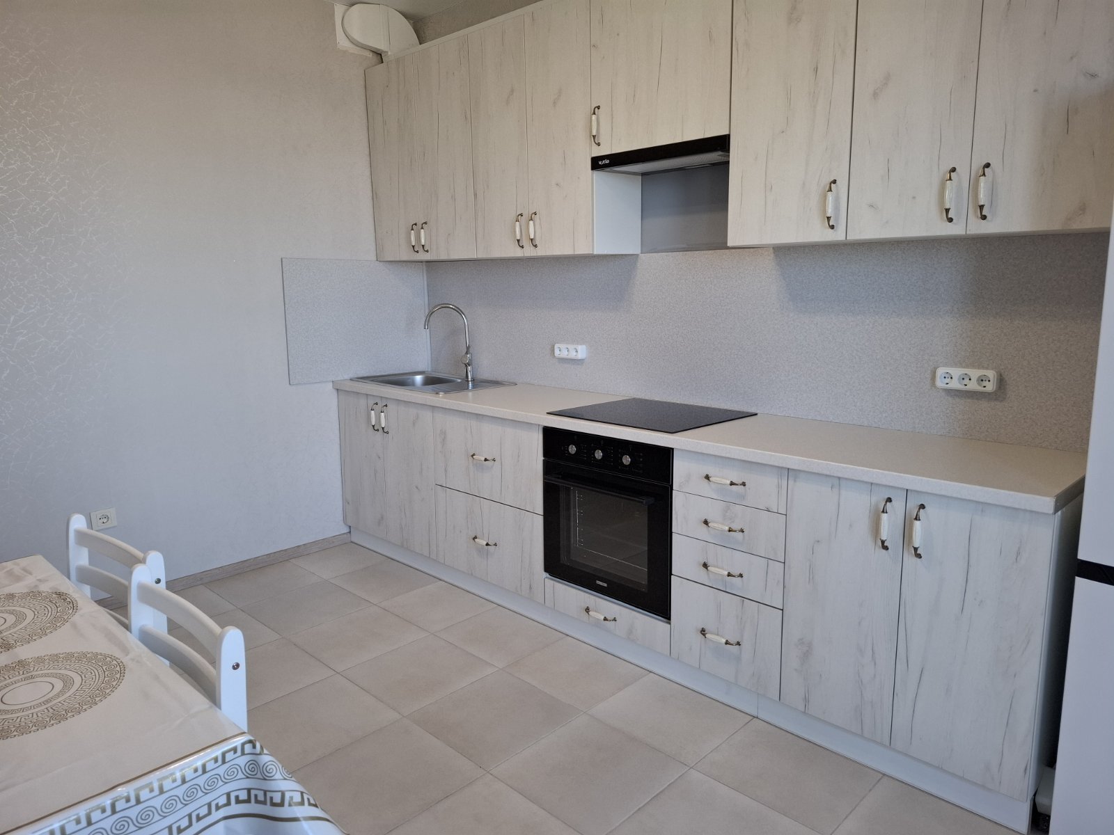 Аренда 1-комнатной квартиры 40 м², Академика Воробьёва ул.