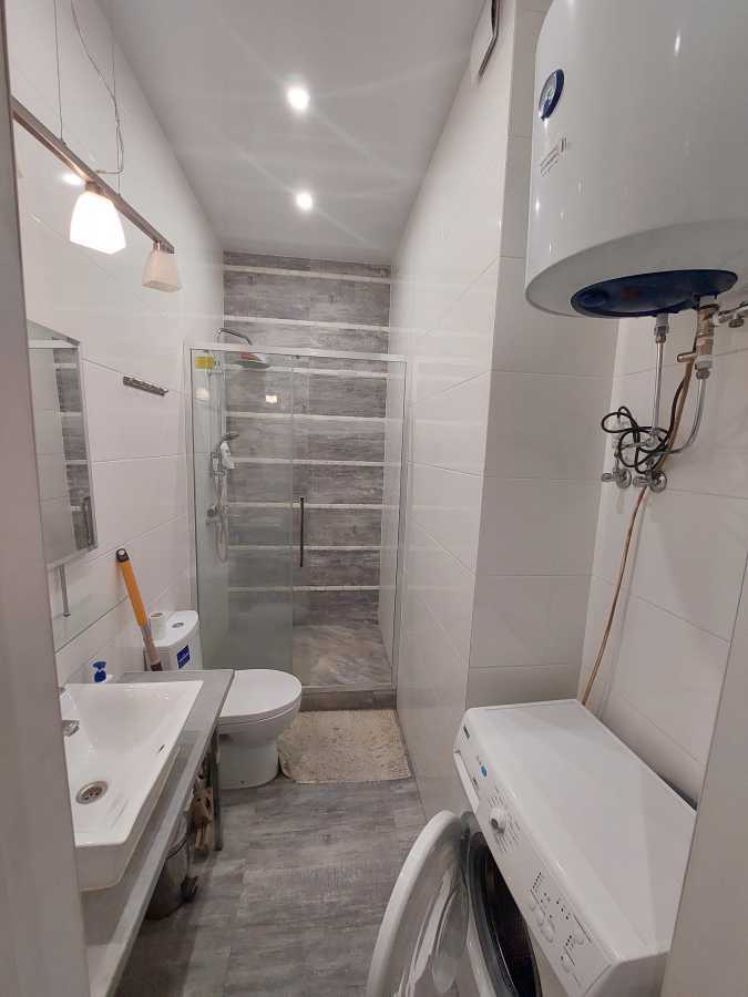 Оренда 1-кімнатної квартири 47 м², Жилянська вул., 118