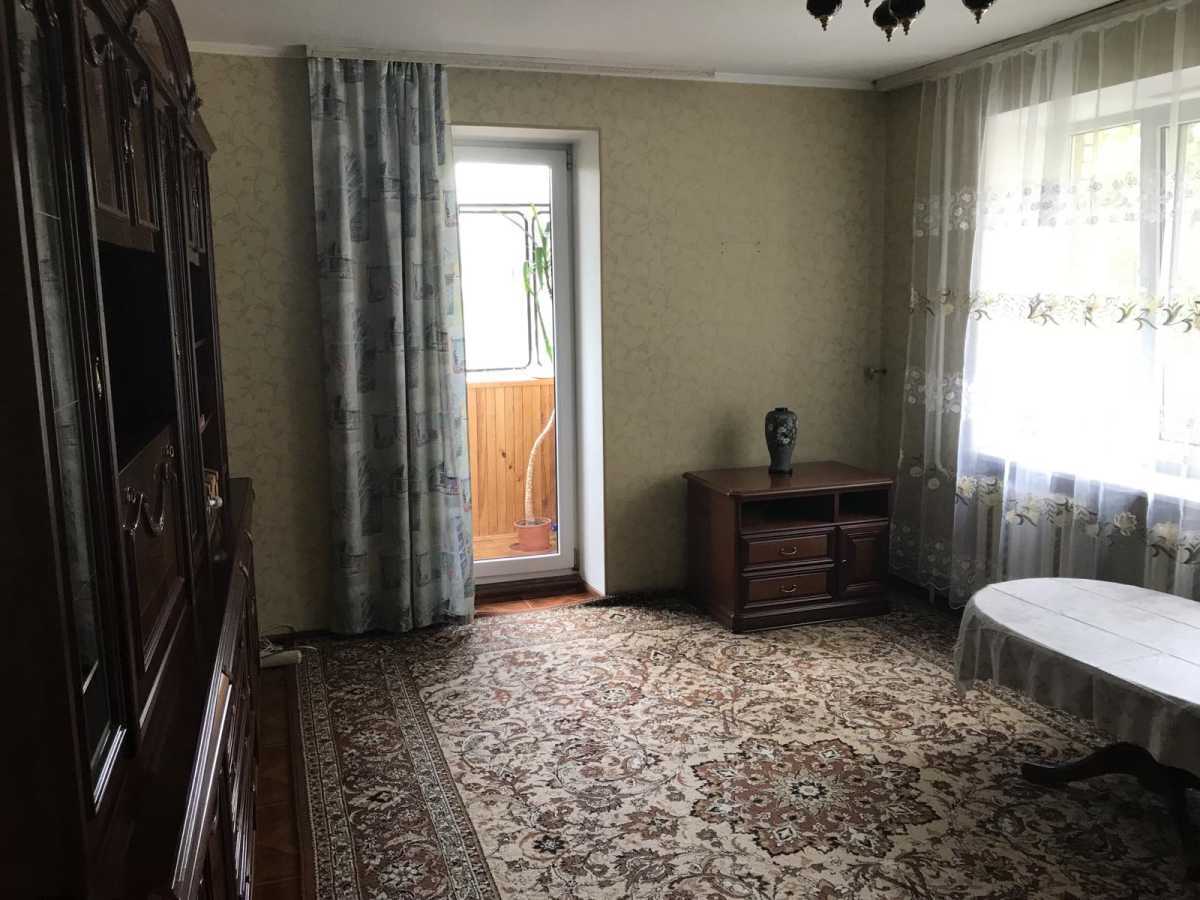 Оренда 3-кімнатної квартири 68 м², Єреванська вул., 32