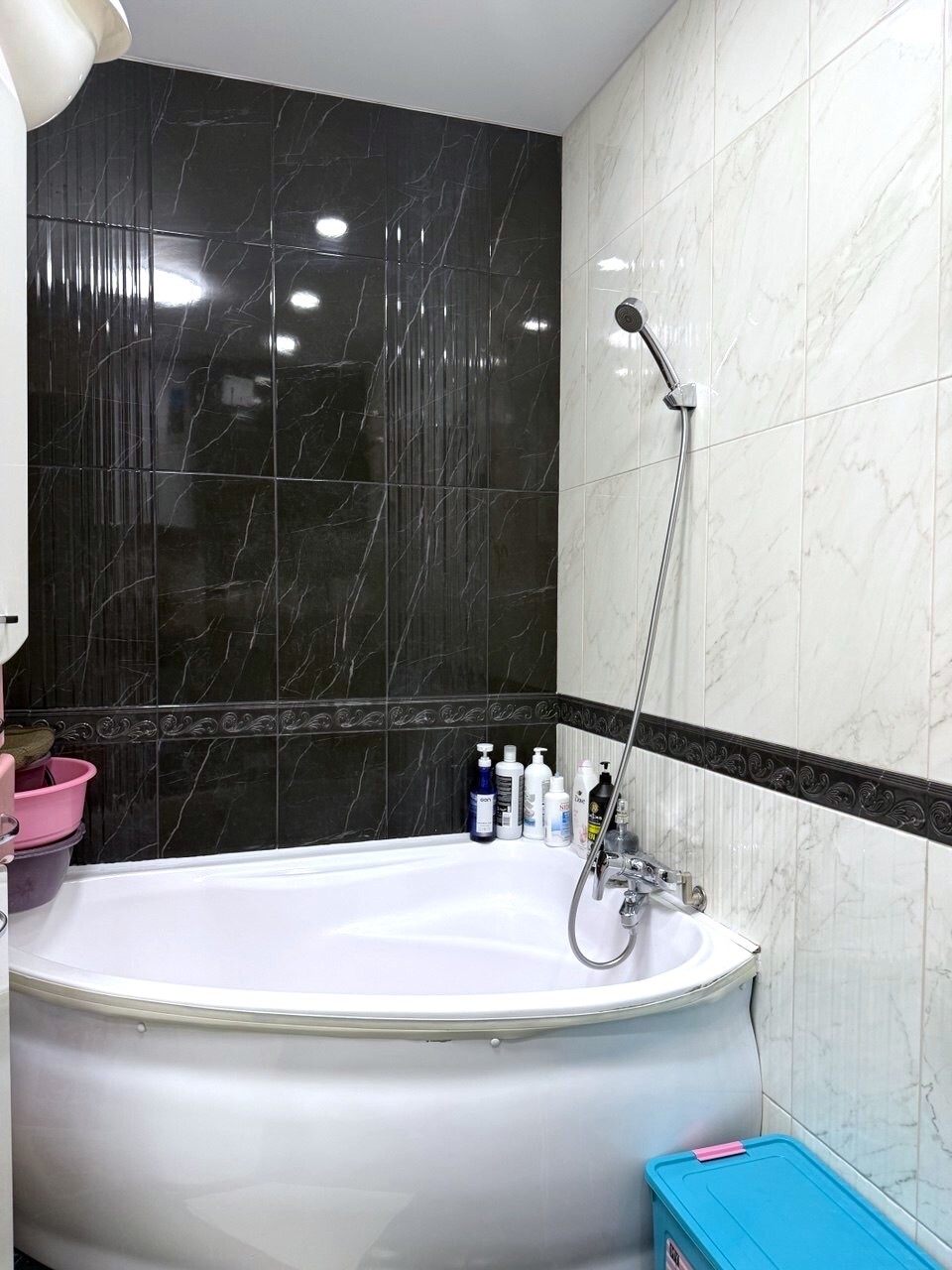 Продажа 3-комнатной квартиры 83 м², Жемчужная ул., 9