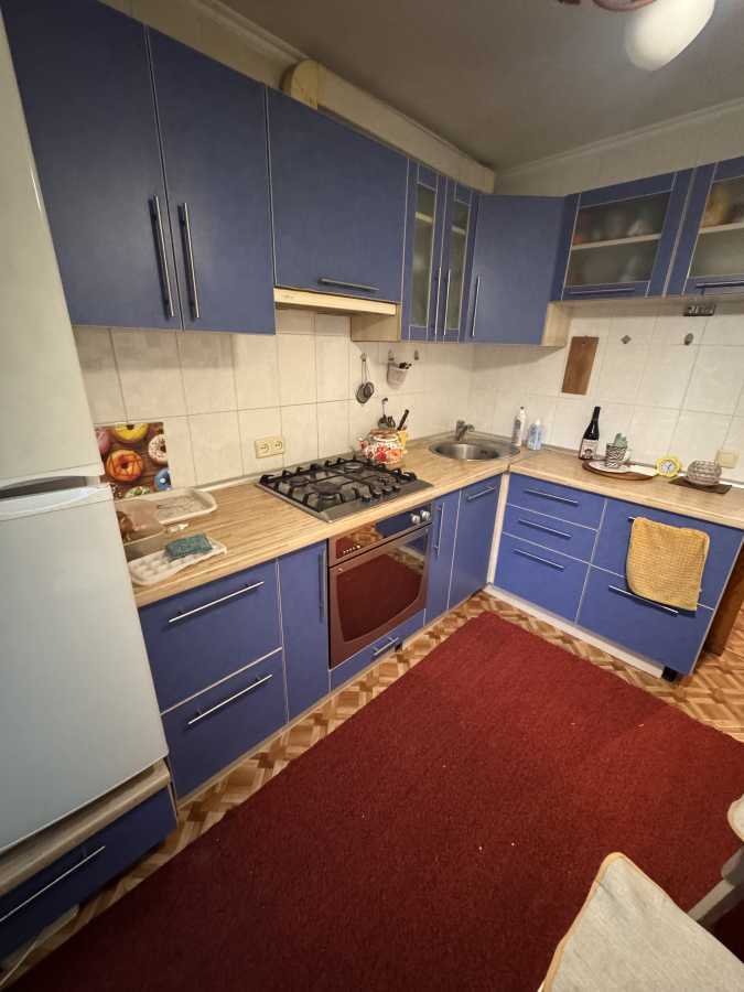 Оренда 2-кімнатної квартири 49 м², Правди просп., 96