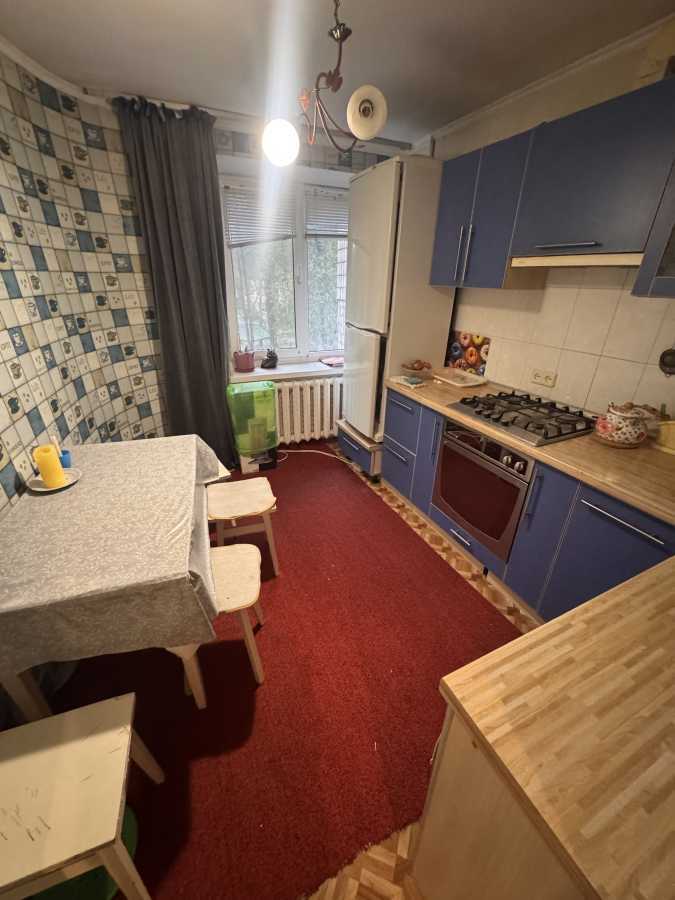 Оренда 2-кімнатної квартири 49 м², Правди просп., 96
