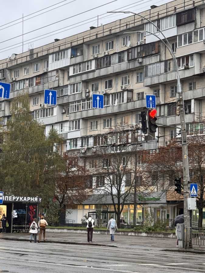 Оренда 2-кімнатної квартири 49 м², Правди просп., 96