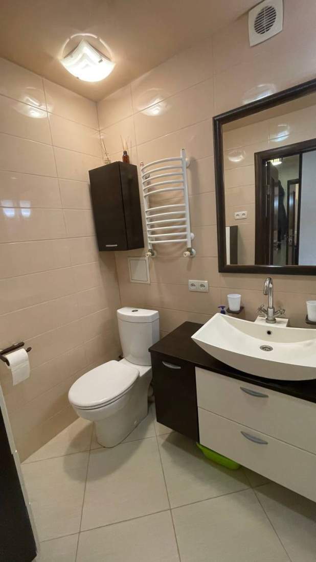 Оренда 1-кімнатної квартири 40 м², Дружби Народів бул., 10А