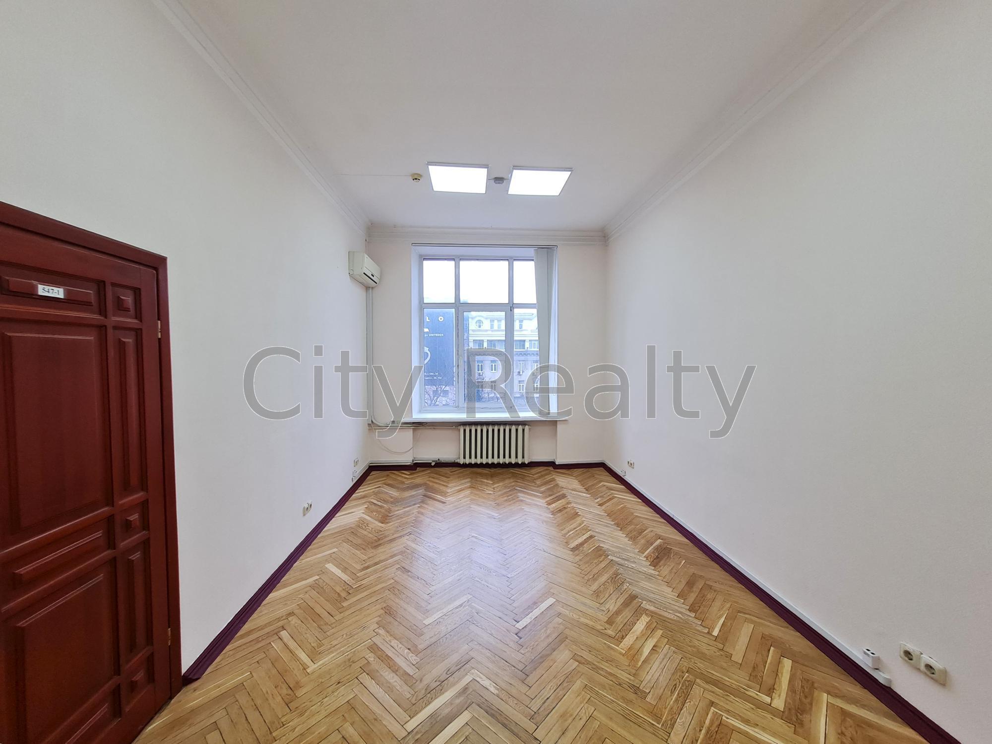 Аренда офиса 284.4 м², Крещатик ул., 7/11
