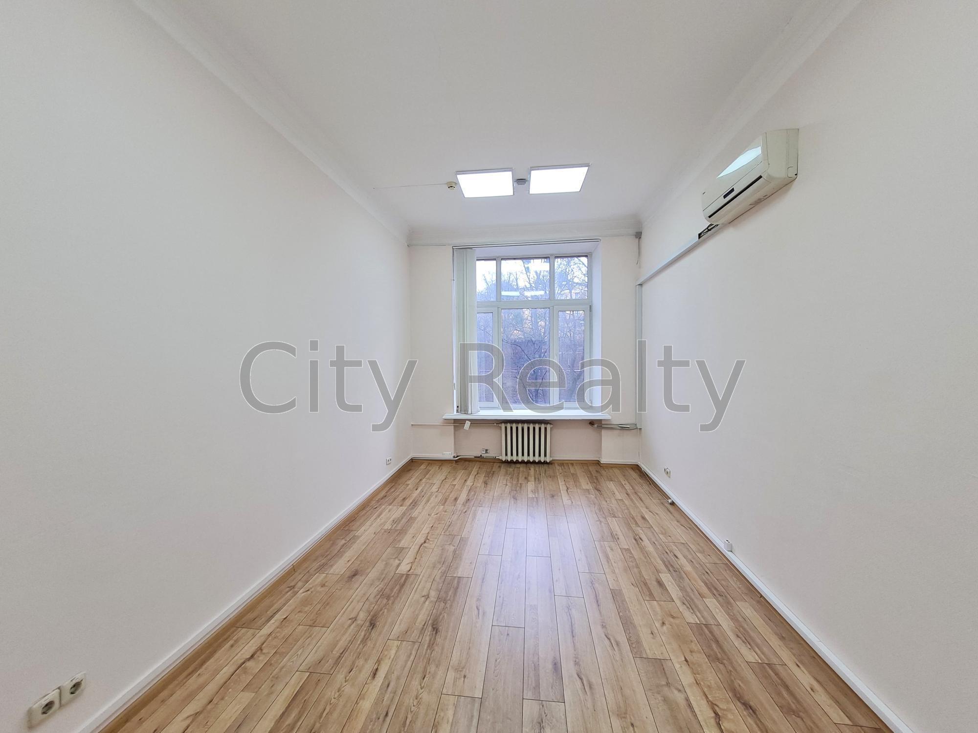 Аренда офиса 284.4 м², Крещатик ул., 7/11