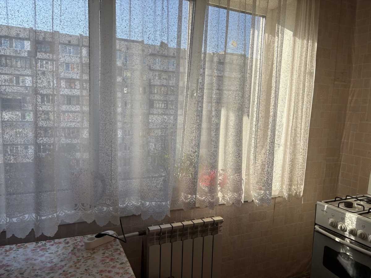 Оренда 1-кімнатної квартири 32 м², Оболонський просп., 25